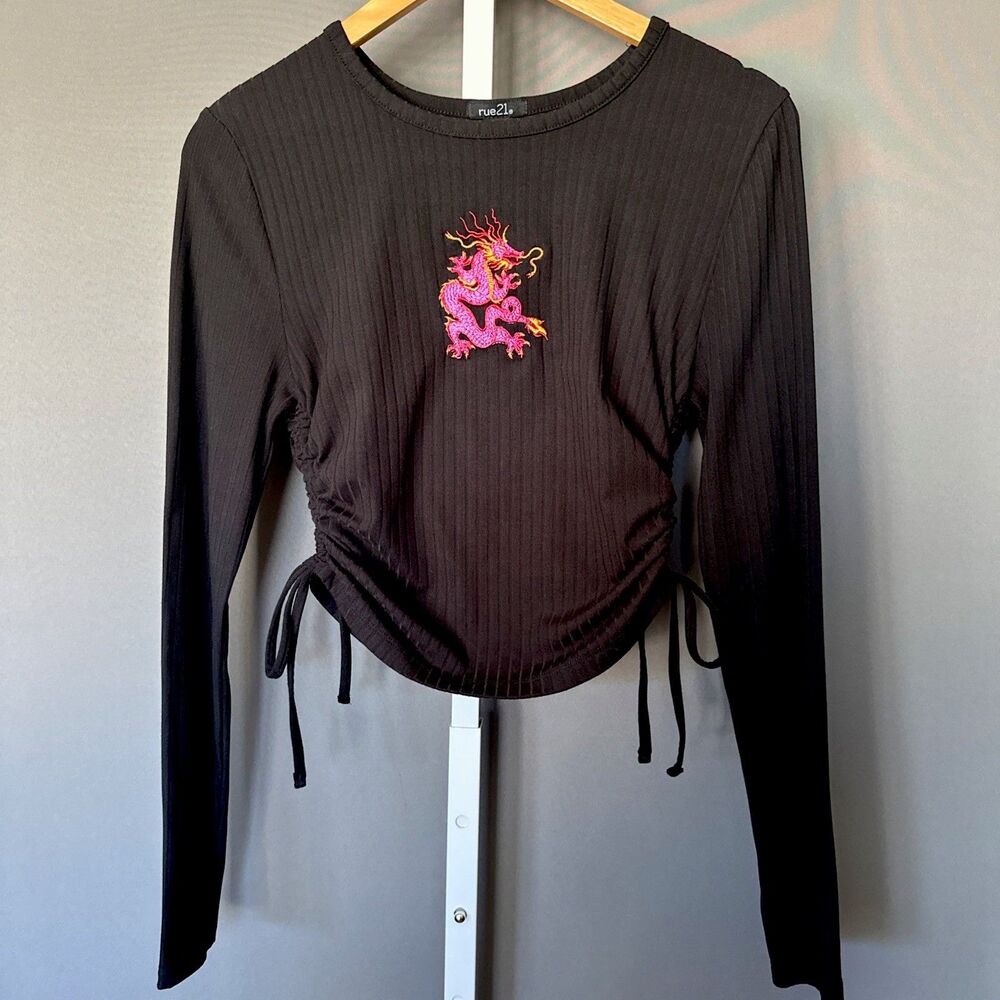 Y2K Rue 21 Dragon Top Size M Black Embroidered Cropped Whimsical Gothic Skater